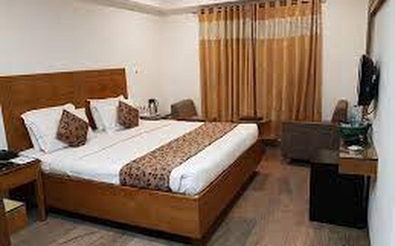 Hotel Punjab Palace Raipur  Exterior photo