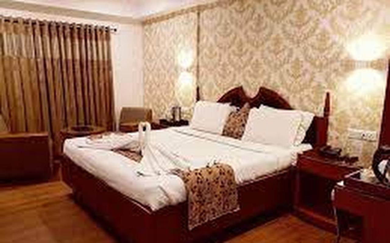 Hotel Punjab Palace Raipur  Exterior photo