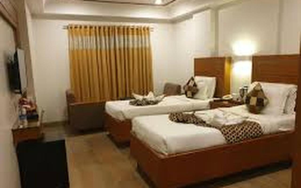 Hotel Punjab Palace Raipur  Exterior photo