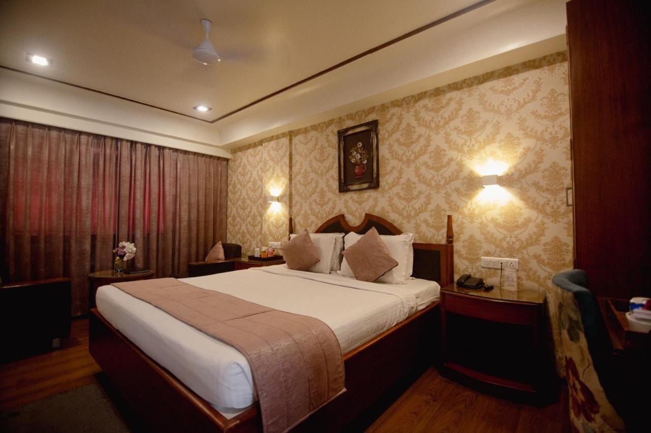Hotel Punjab Palace Raipur  Exterior photo